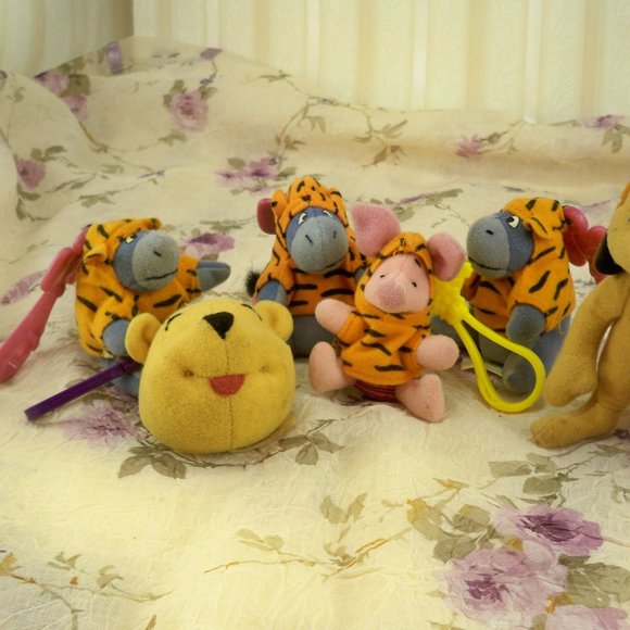 Disney Winnie the Pooh Characters, Kovu & Timon Stuffed & Key chain - Picture 2 of 6